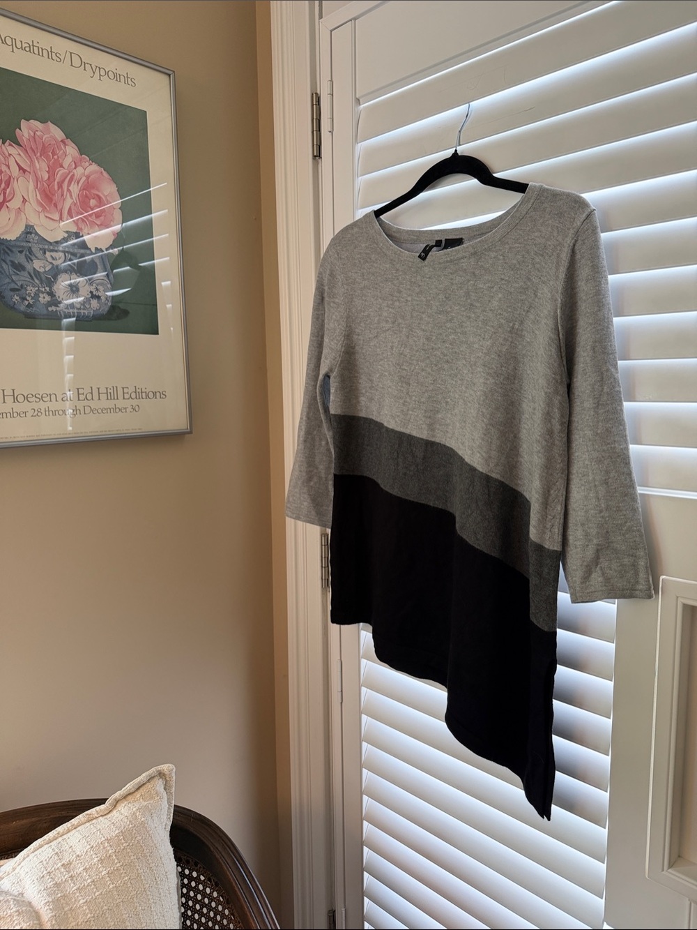 new directions Heather Gray Crewneck Pullover